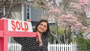 10 conversation starters and scripts to win sellers this spring